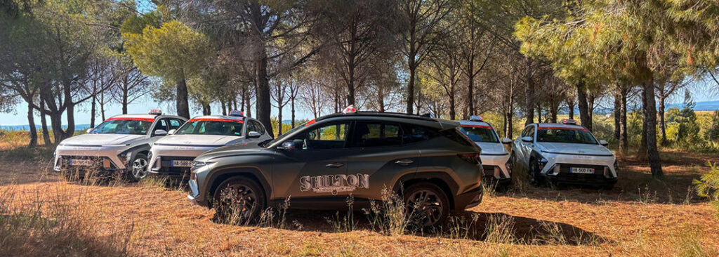 photo de la flotte de véhicules de taxi JV